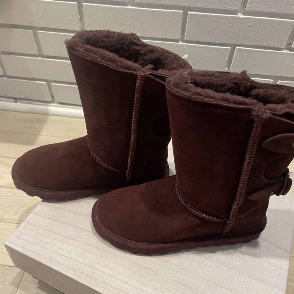Bearpaw Never Wet Boots Womens 5 Red Wine  Clara Stain Repellent Technology Snow